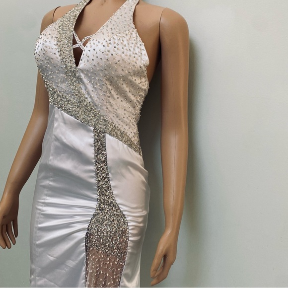 Exclusive for Diamonds bridal & formal dress - Picture 7 of 16